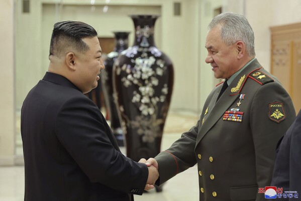 North Korean leader meets with Russian defense minister