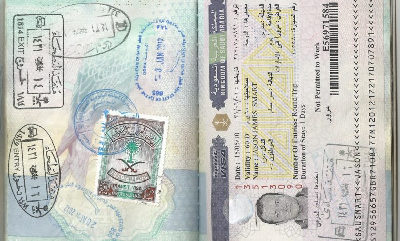 visa sticker on saudi arabia passport