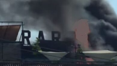 fire in gulberg plaza