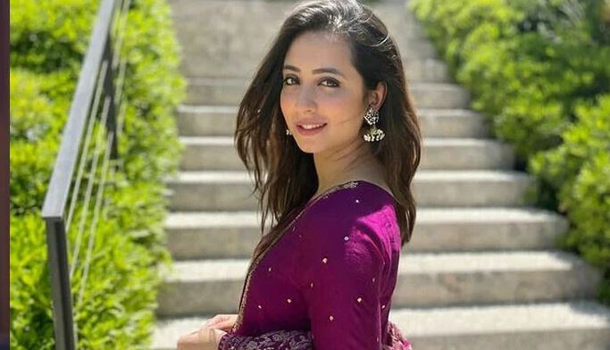 actress komal aziz