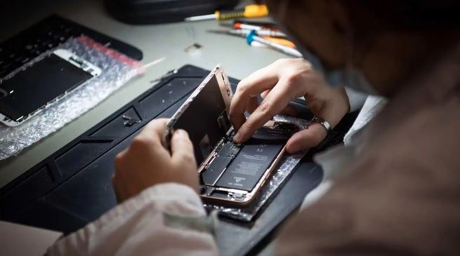 apple factory in india