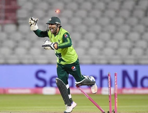 cricketer sarfraz ahmad