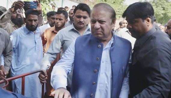 nawaz sharief in court