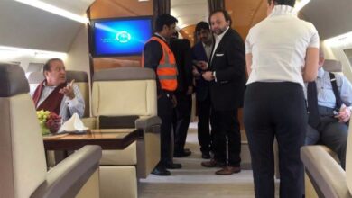 nawaz sharif in lahore airport