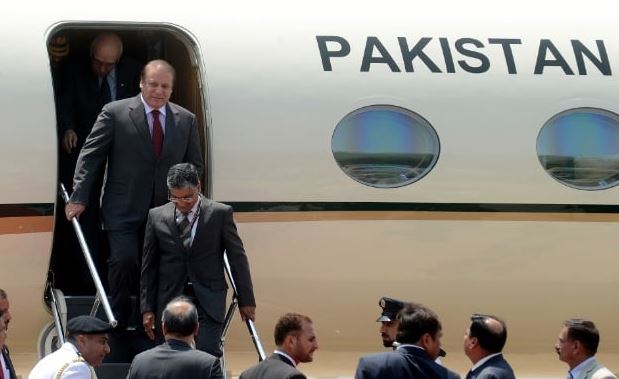 nawaz sharif return back timing change