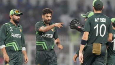 cricket team arrives at lahore