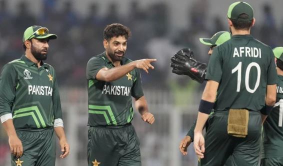 cricket team arrives at lahore