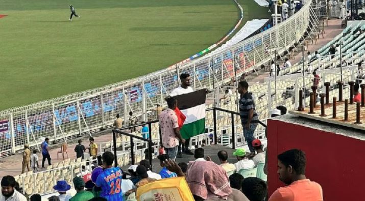 phalsteen flag in indian stadium