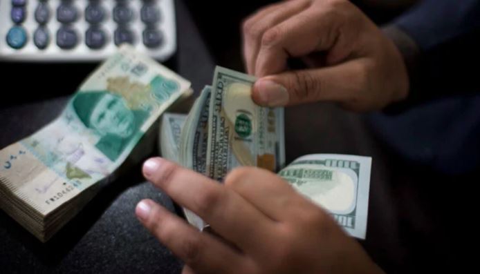 dollar in pakistan