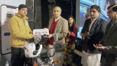 exice app ki dehleez per