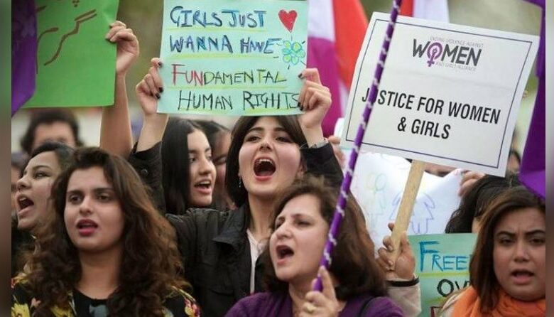 women march in lahore