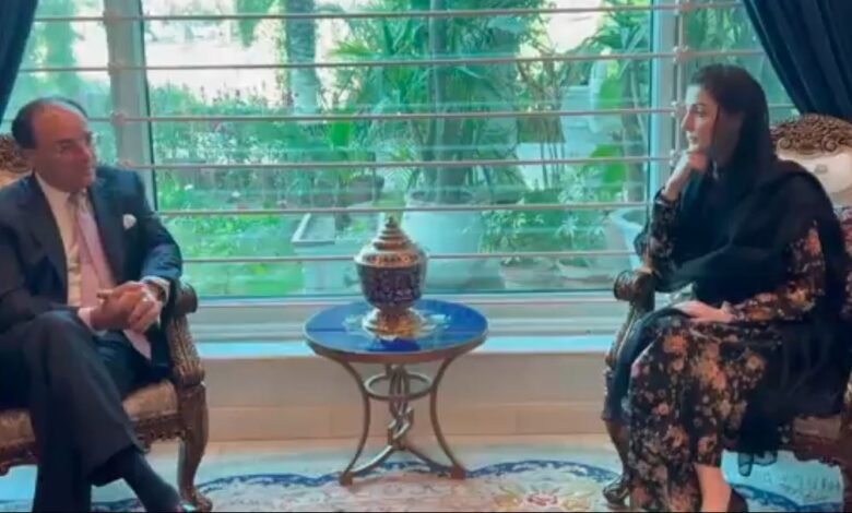 maryam nawaz meeting with muhammad aurangzaib