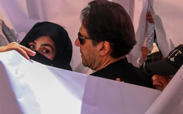 bushra bibi,imran khan