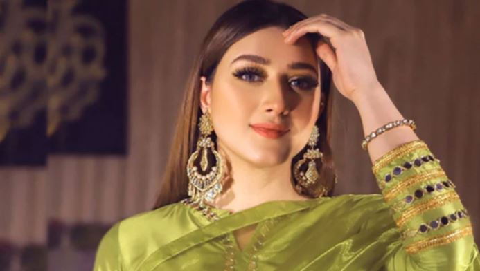 momenia iqbal