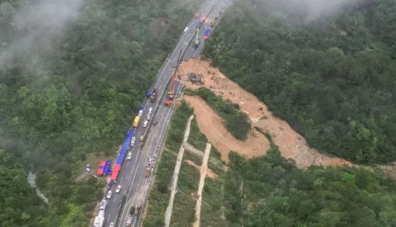 accident in china express way