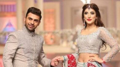 actress urwah hussain,singer farhan saeed