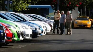 buying and car selling in america