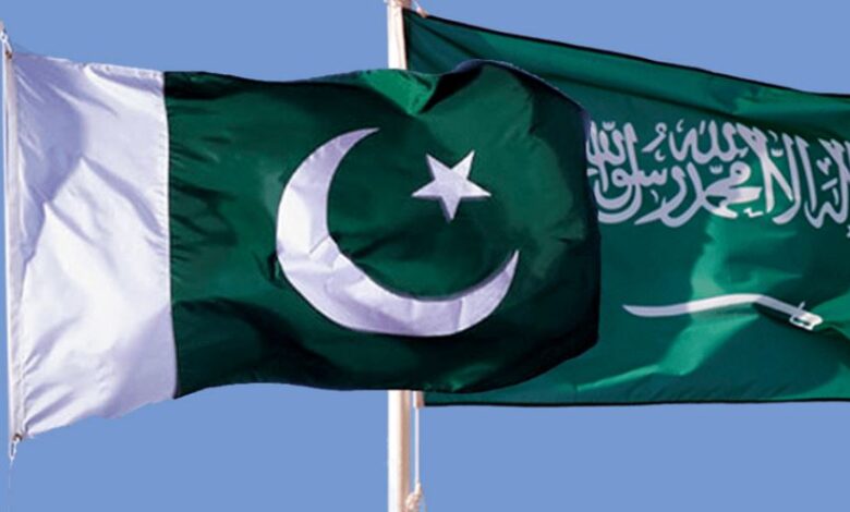 flags of saudiya,pak