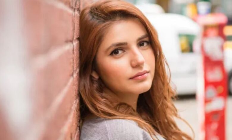 singer momina mostehsin