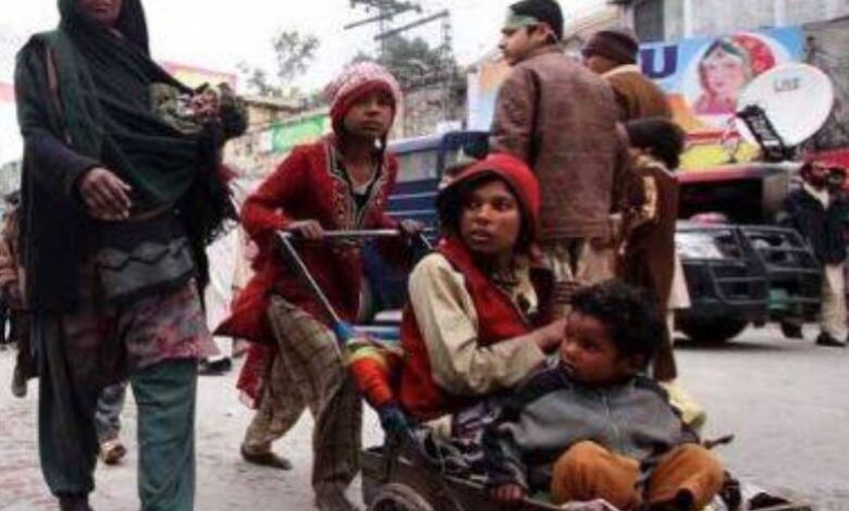 The patrons of the beggar mafia arrived