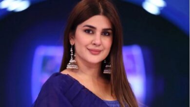 actress kubra khan