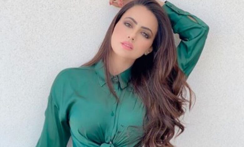 sana khan