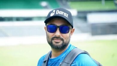 CRICKETER NAFEES IQBAL