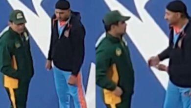 kamran akmal and herbhajan singh