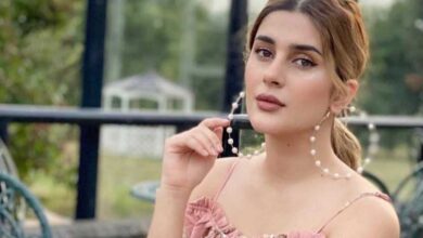 kubra khan