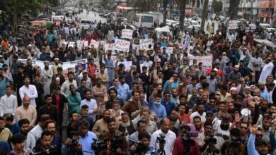 pepole protest against over electric billing