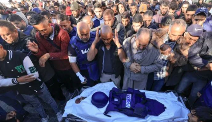 phalsteeni journlist shaheed