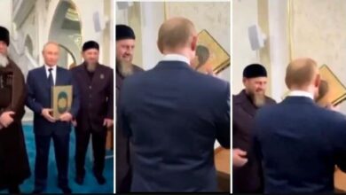 Putin kissed the Holy Quran and took it to heart