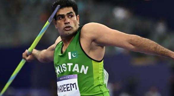 arshad nadeem throw