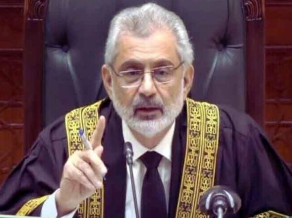 chief justice faiz esa qazi