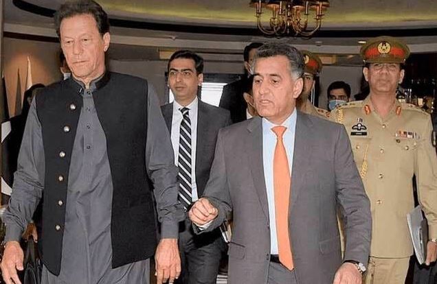 faiz hameed and imran khan