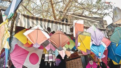kite making