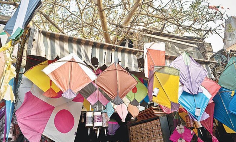 kite making