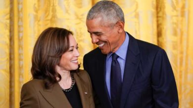obama and kamala harris