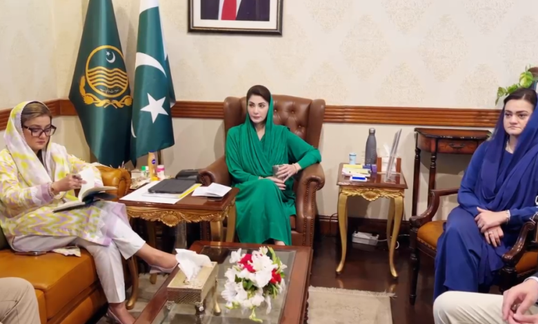 azma bukhari,cm maryam nawaz,maryam auranzeb