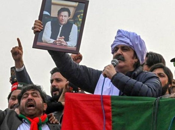 cm kpk ali amin gandapur