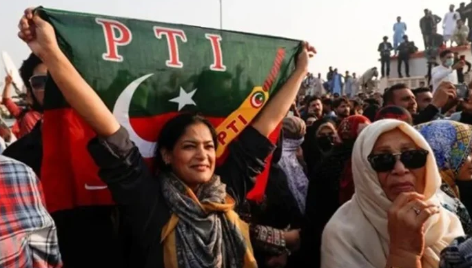 pti women workers