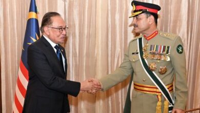 Meeting of the Malaysian Prime Minister with the Army Chief