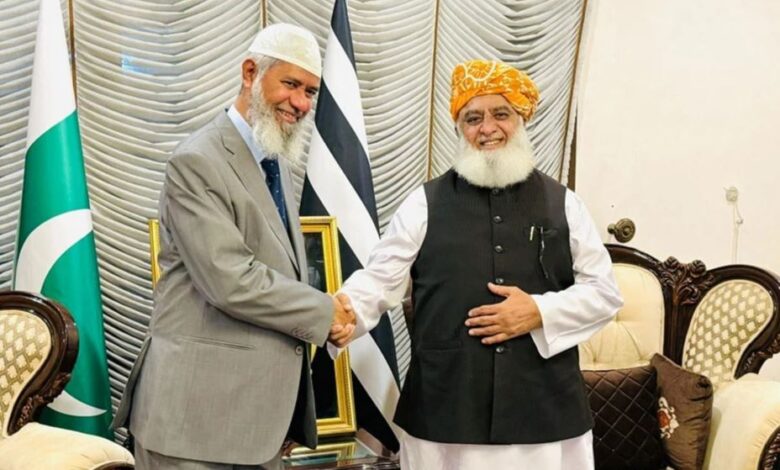 doctor zakar nayiak meeting with fazal ur rehman