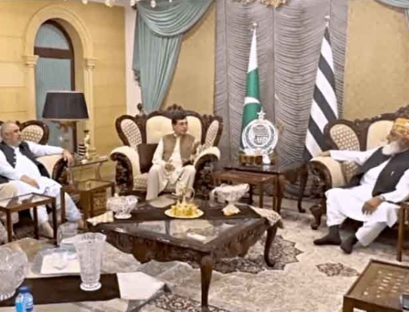 pti at maulana fazal ur rehman.s home