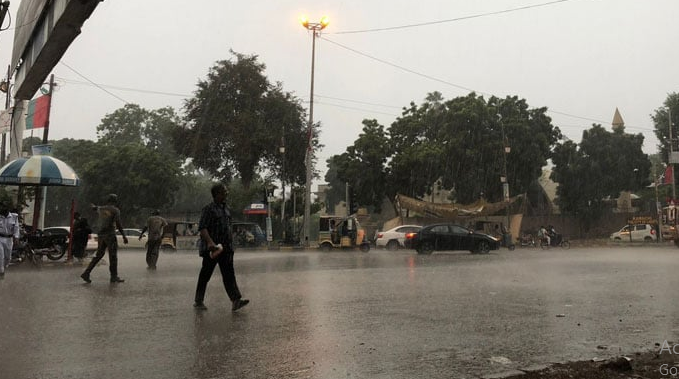 rain in karachi