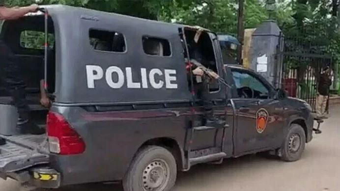 fight during cricket match