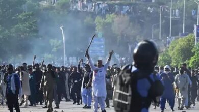 islamabaad police and pti protester