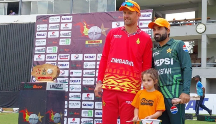 orange color caps in cricket match