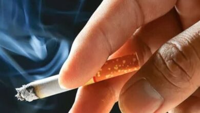 School children in Kashmir addicted to smoking