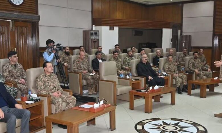 army chief meeting with politician